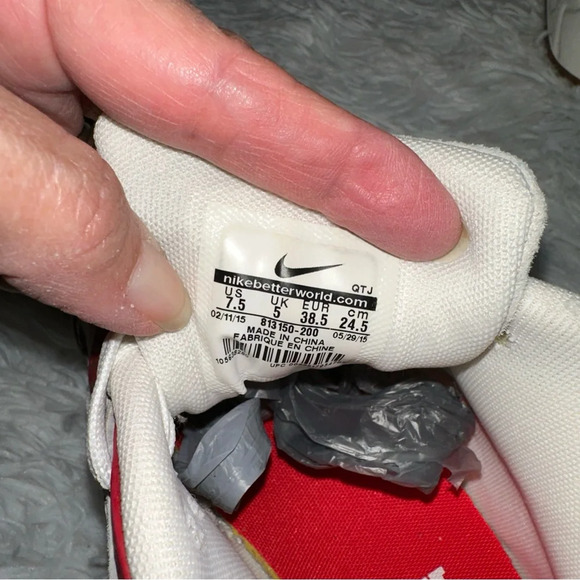 Nike Air Max 90 Strawberry Cheesecake - Picture 8 of 10